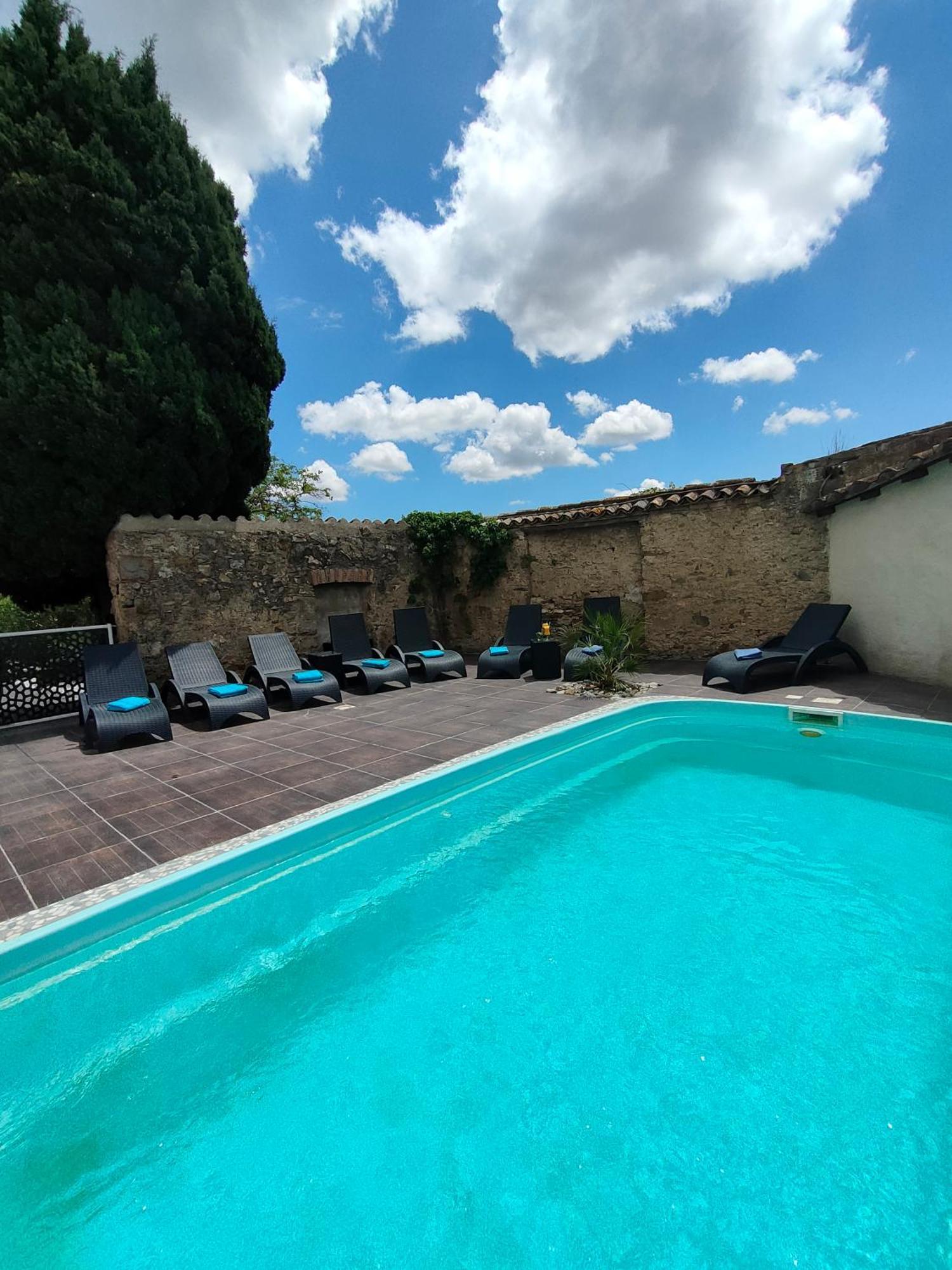 Hotel Restaurant L'art Des Mets By Cote Jardin